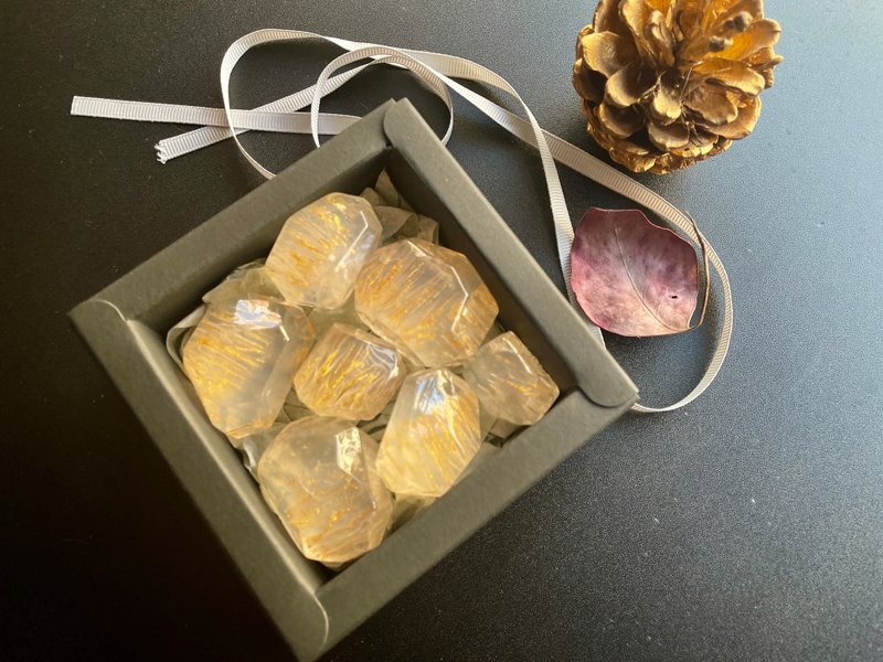 奥芃丝 手工艺术宝石皂 钛晶系列单品体验课程 - 肥皂/手工皂 - 其他材质 金色