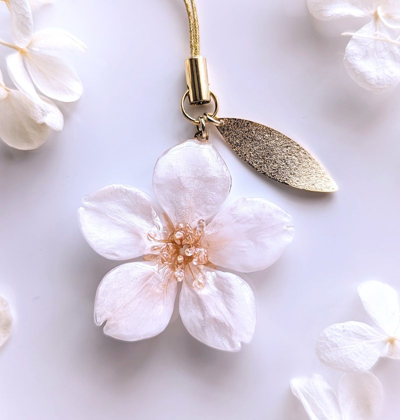 Everpink 永生花  真花 早开的樱花 　带子　智慧型手机的魅力 - 钥匙链/钥匙包 - 树脂 粉红色