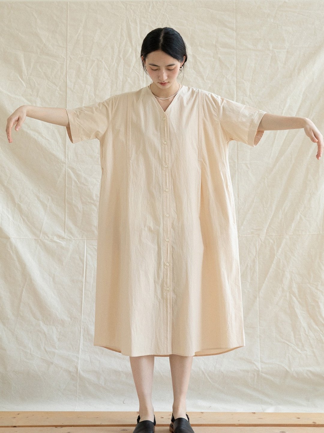 KOOW简约廓形棉质v领连衣裙 夏日小黑裙one peice - 洋装/连衣裙 - 棉．麻 多色