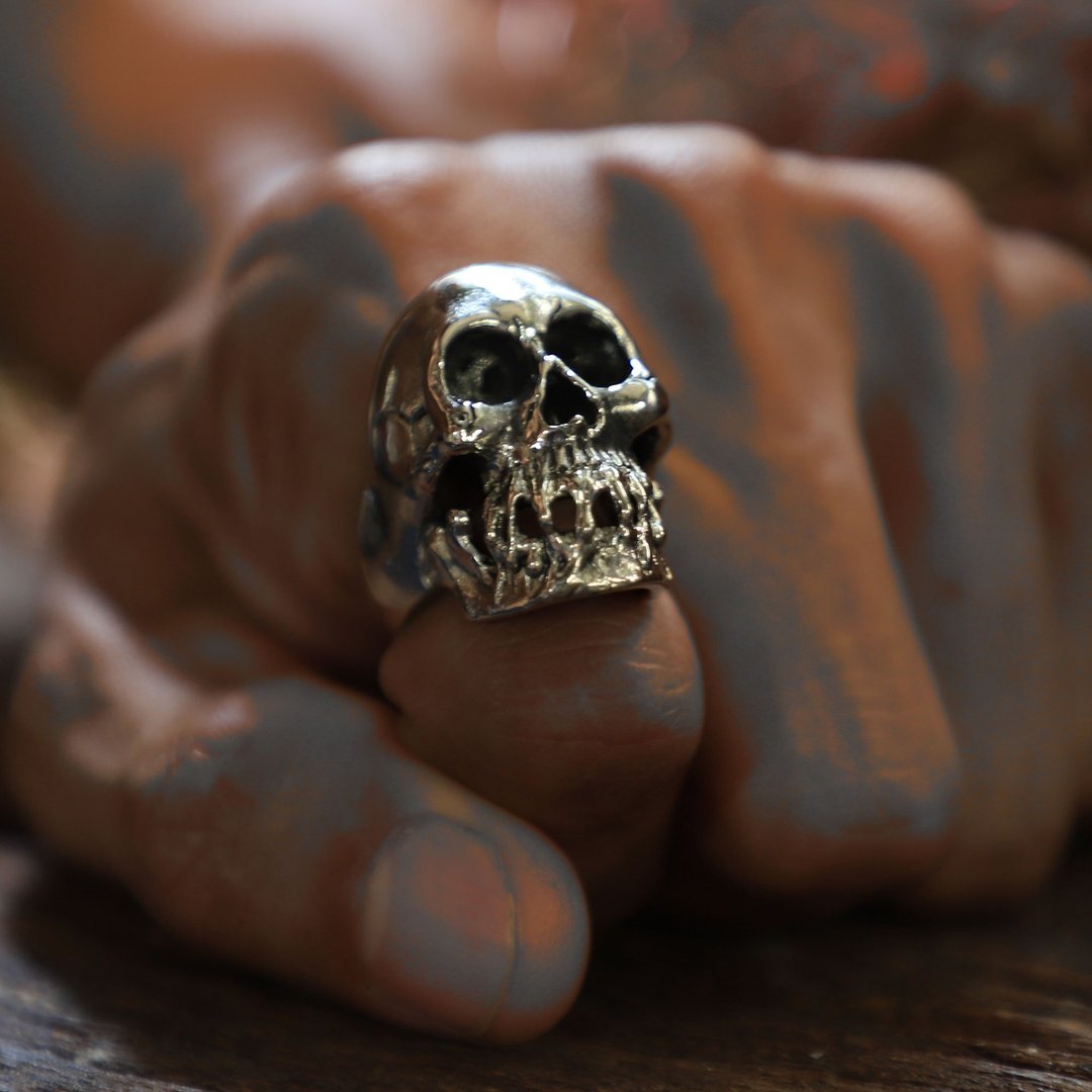 Memento Mori 925纯银制成的男士骷髅戒指925摩托车 - 戒指 - 纯银 银色