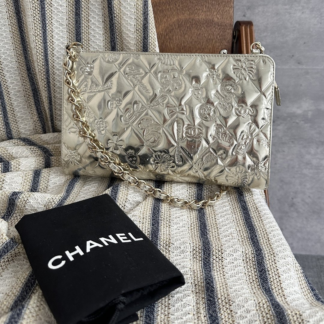 CHANEL 香奈儿 特别版压纹迷你链条包 - 手提包/手提袋 - 真皮 卡其色