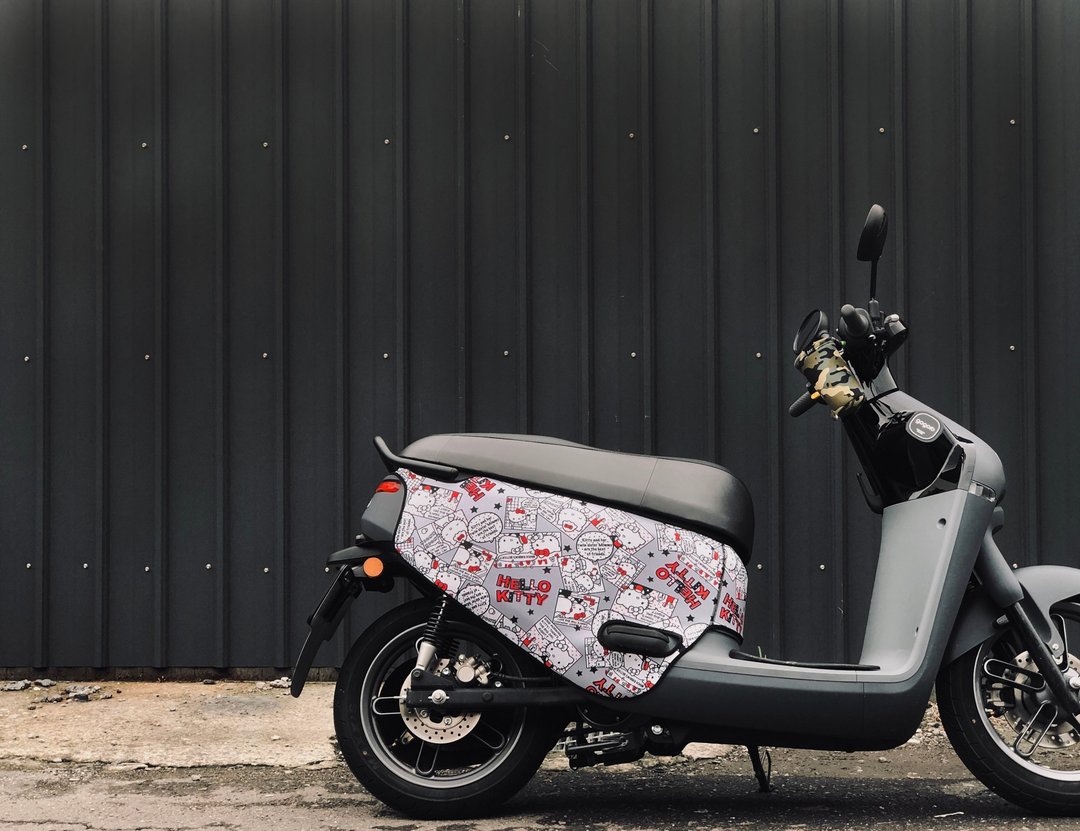 BLR X HelloKitty gogoro 车身造型保护套 K5 - 其他 - 聚酯纤维 灰色