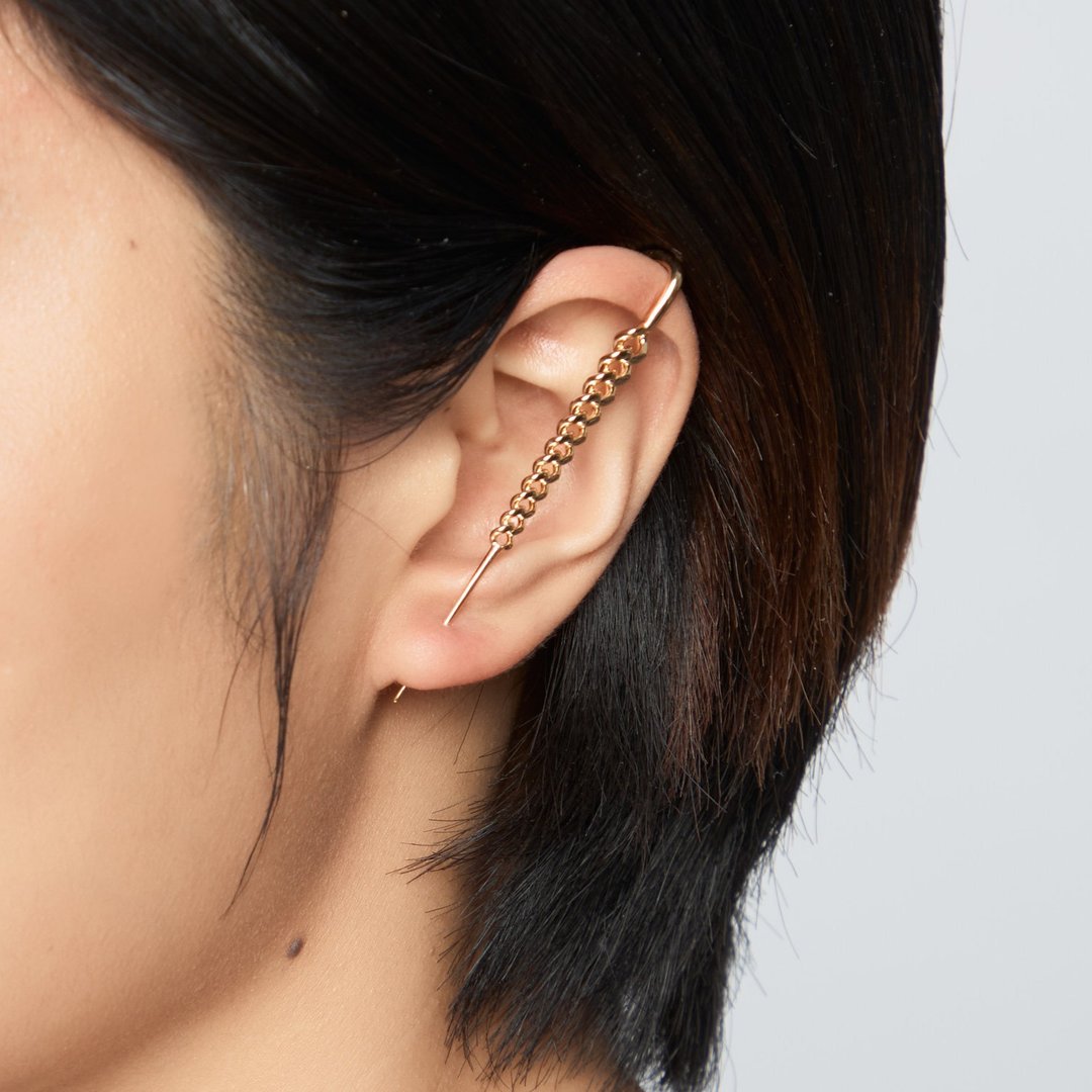 拥抱链结耳针 925银厚镀18K金 Cascade Earpin - 耳环/耳夹 - 纯银 金色