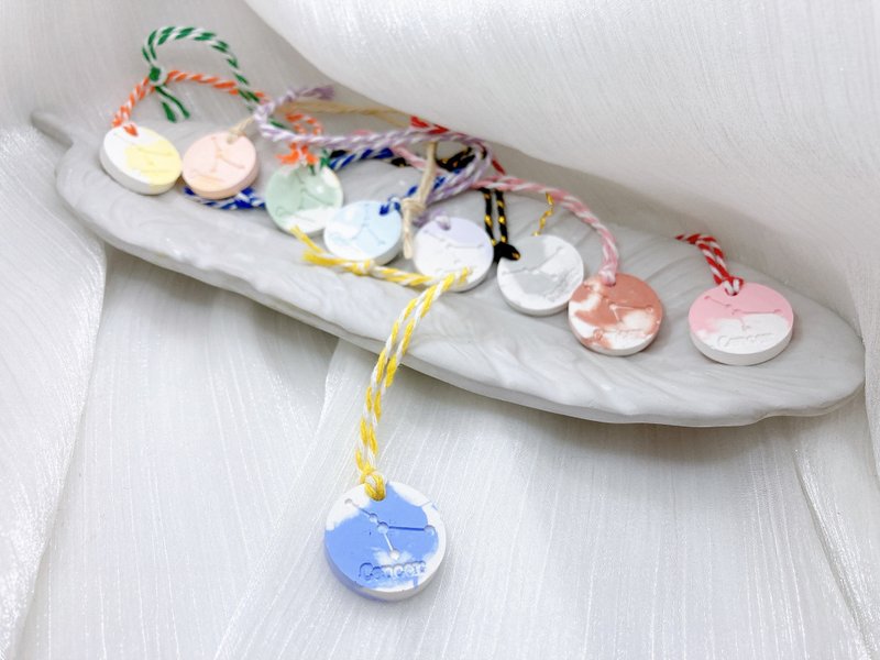 手作 扩香小吊牌 我就是我-巨蟹座 - 香薰/精油/线香 - 其他材质 多色