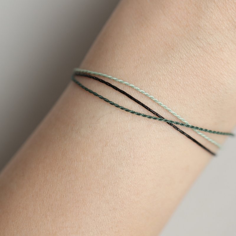 moorigin 轻编织细手绳 (三线) | 可定制化尺寸・可洗澡・不掉色 - 手链/手环 - 其他材质 