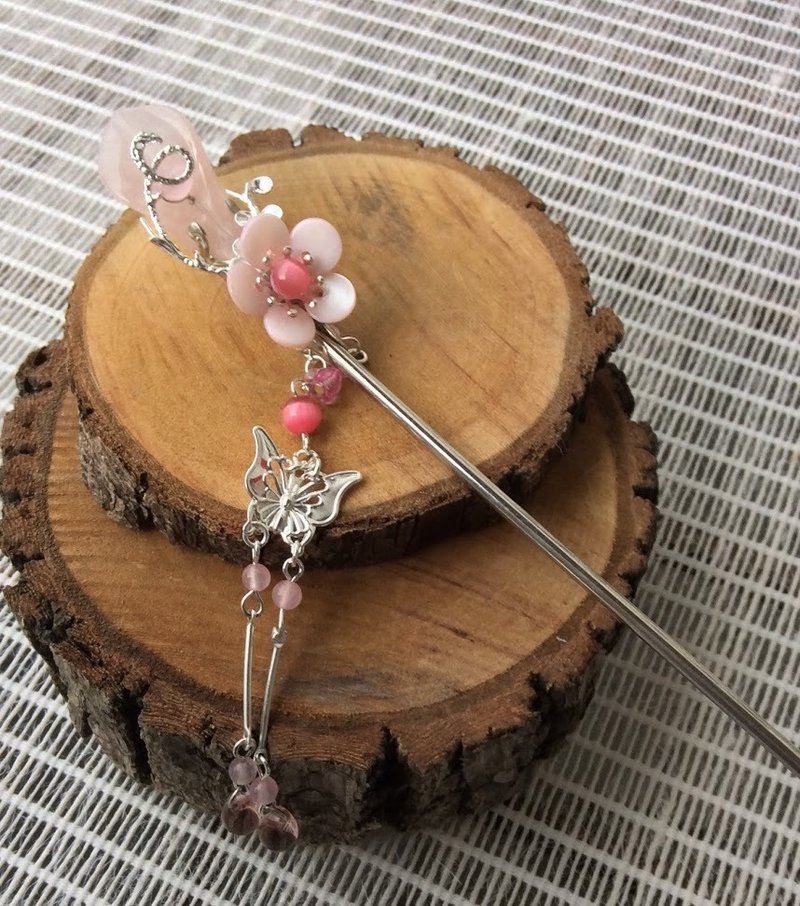 喵手作~粉晶马蹄莲发簪 - 发饰 - 其他材质 粉红色