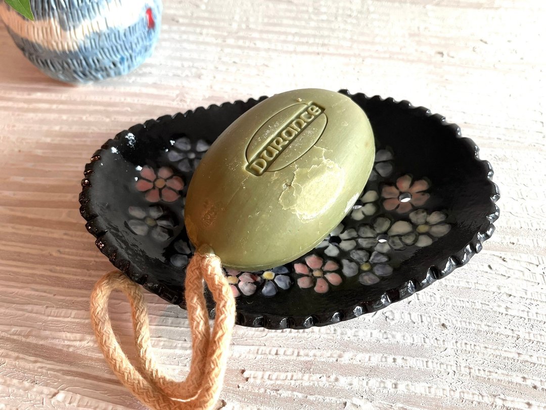 幽夜盛开的花肥皂盘_陶饰肥皂碟 - 卫浴用品 - 陶 黑色