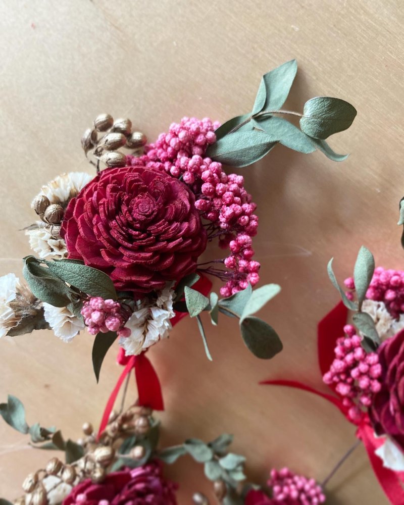 【干燥胸花】婚礼/企业/活动识别/干燥花/定制化 - 胸针 - 植物．花 红色