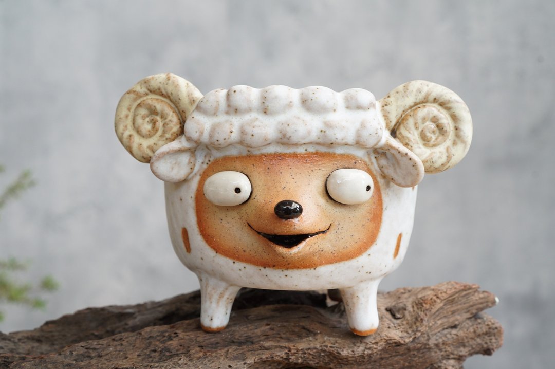 Sheep plant pot handmade ceramic - 植栽/盆栽 - 陶 白色