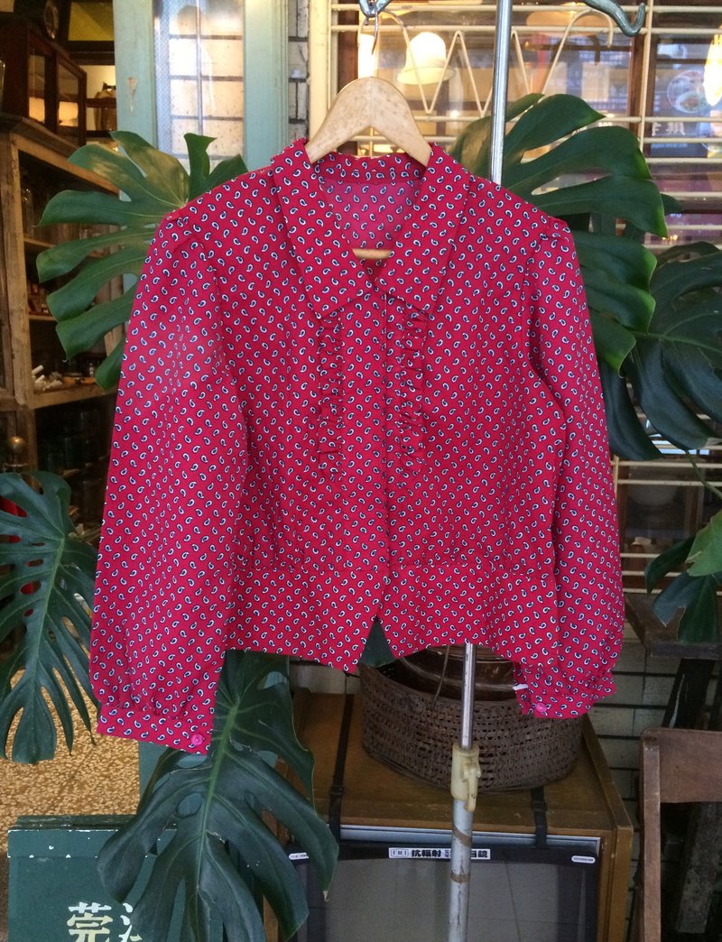 客订红色变形虫波浪胸饰巴洛克早期订制衬衫 | vintage莞洱古着 - 女装衬衫 - 聚酯纤维 红色