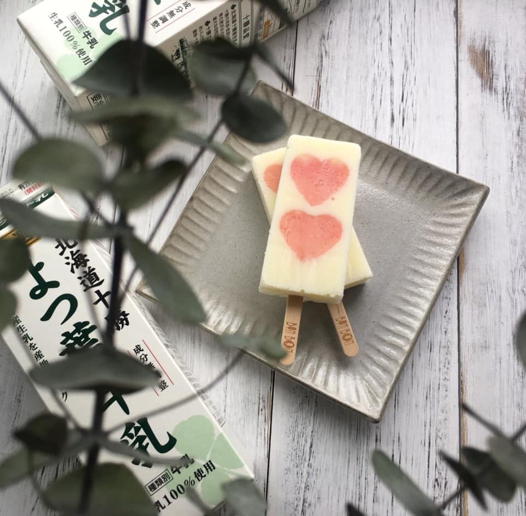 北海道鲜奶 /奶素 - 冰淇淋/冰棒 - 新鲜食材 白色