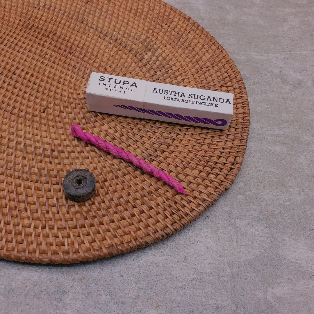 天然草本香氛 尼泊尔Stupa 手工绳香 - Austha Suganda - 香薰/精油/线香 - 浓缩/萃取物 紫色