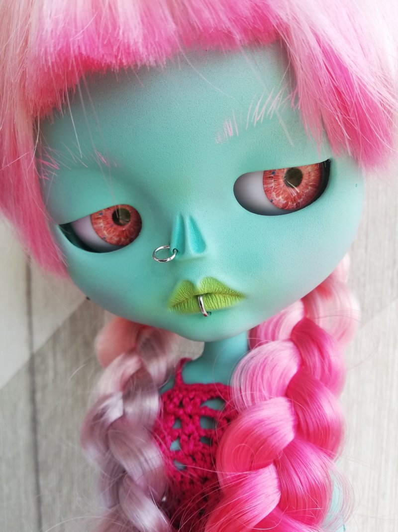 Blythe 订制娃娃 Sceleton 僵尸 脸部穿孔 - 玩偶/公仔 - 塑料 蓝色