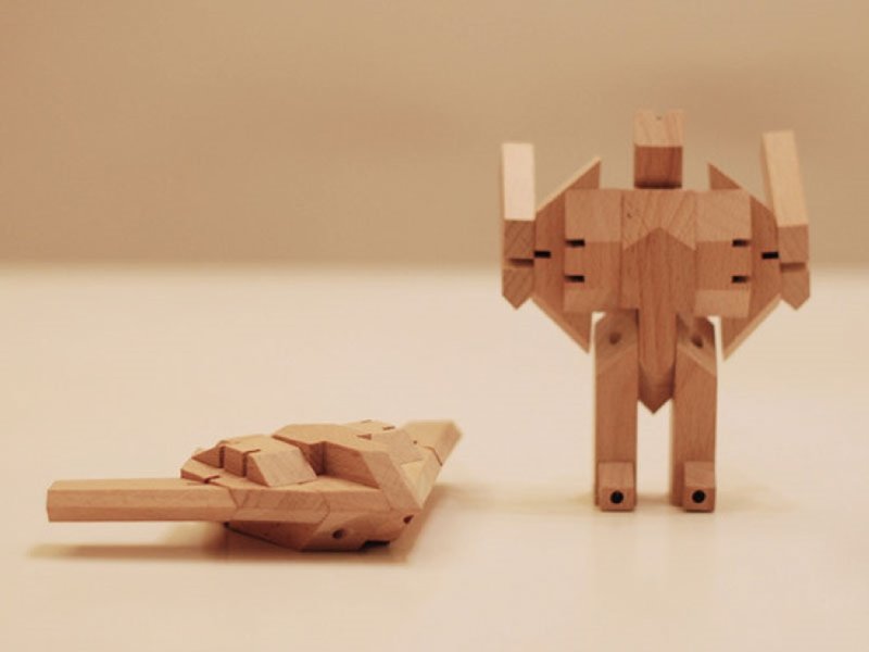 Bamloff 春秋五音 原木变形金刚 – 商 - 玩具/玩偶 - 木头 咖啡色