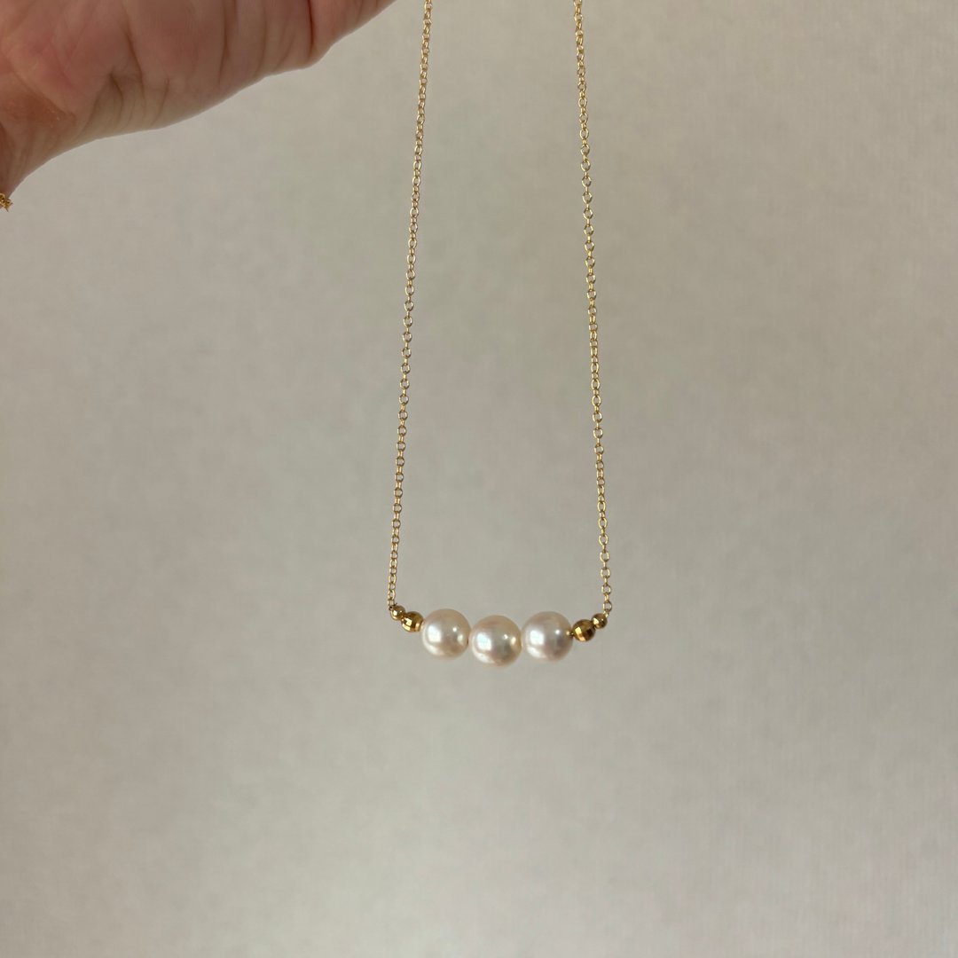 日本 Akoya 海水珍珠项链 6.5mm 14KGF 三珠设计 皮光佳 - 项链 - 珍珠 白色