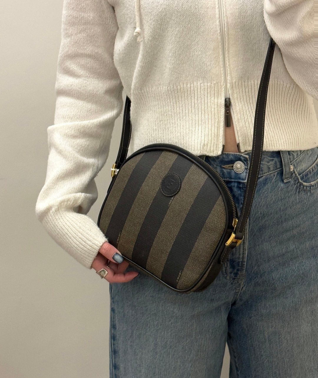 中古 Fendi 绿黑间条纹 pequin 斜背包 - 侧背包/斜挎包 - 防水材质 黑色