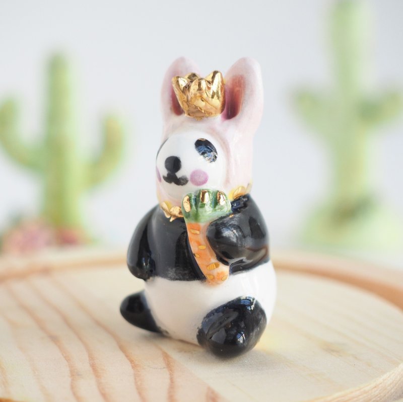 伪装成免仔的熊猫陶瓷摆饰 - 摆饰 - 瓷 黑色