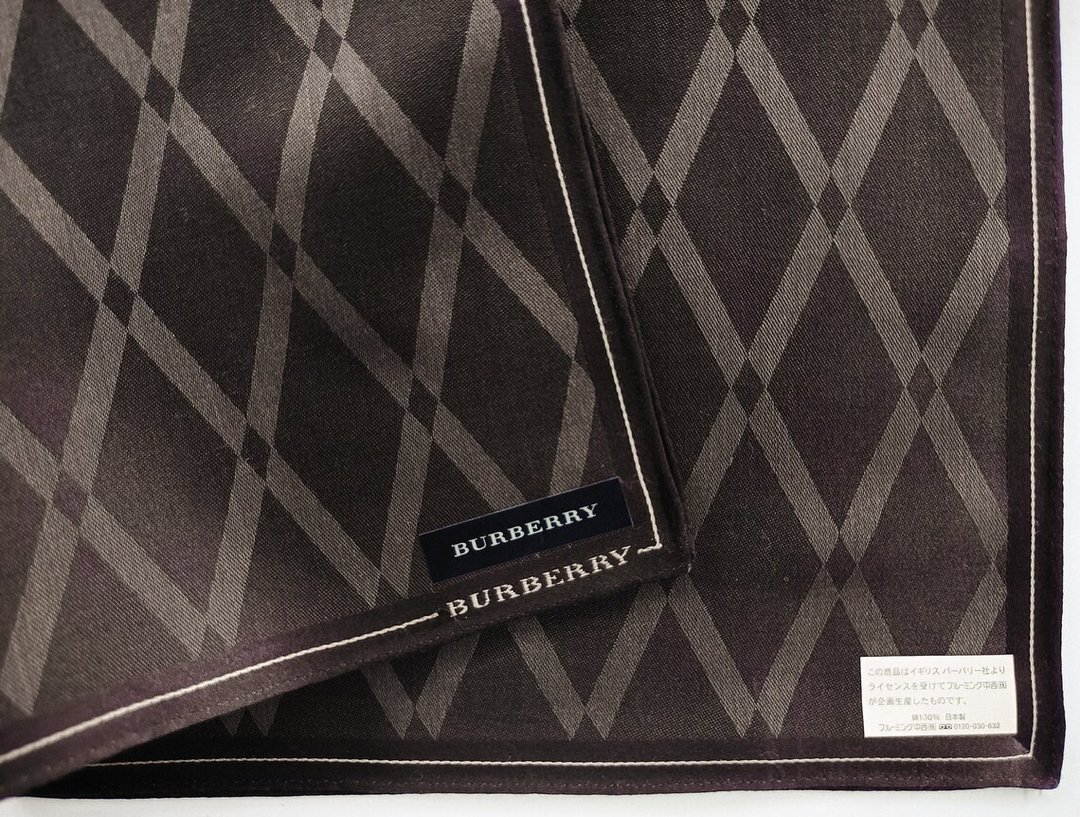 Burberry 复古手帕 棕色菱格纹 19 x 19 英寸 - 手帕/方巾 - 棉．麻 咖啡色