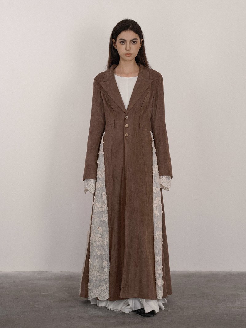 法式复古 / 蕾丝拼接翻领大衣外套 / 麂皮绒 - 女装休闲/机能外套 - 其他材质 多色