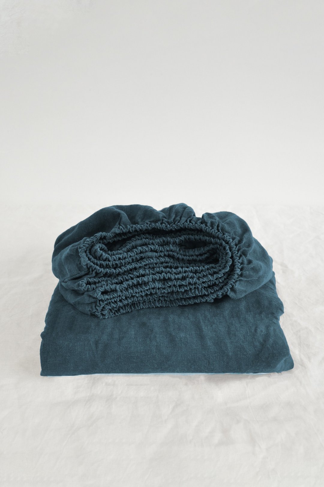 Charcoal teal linen fitted sheet / Softened linen bed sheet / Deep pocket - 寝具 - 亚麻 蓝色