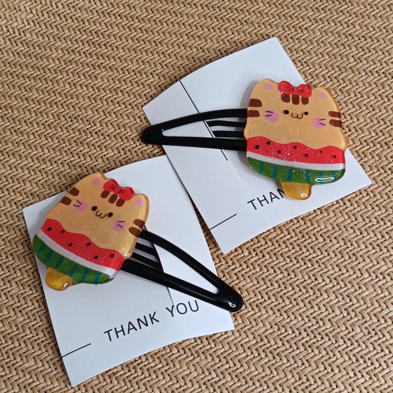 夏日猫咪冰棒发夹。夏日疗愈可爱发饰。UV胶可爱动物造型(1对) - 发饰 - 树脂 橘色