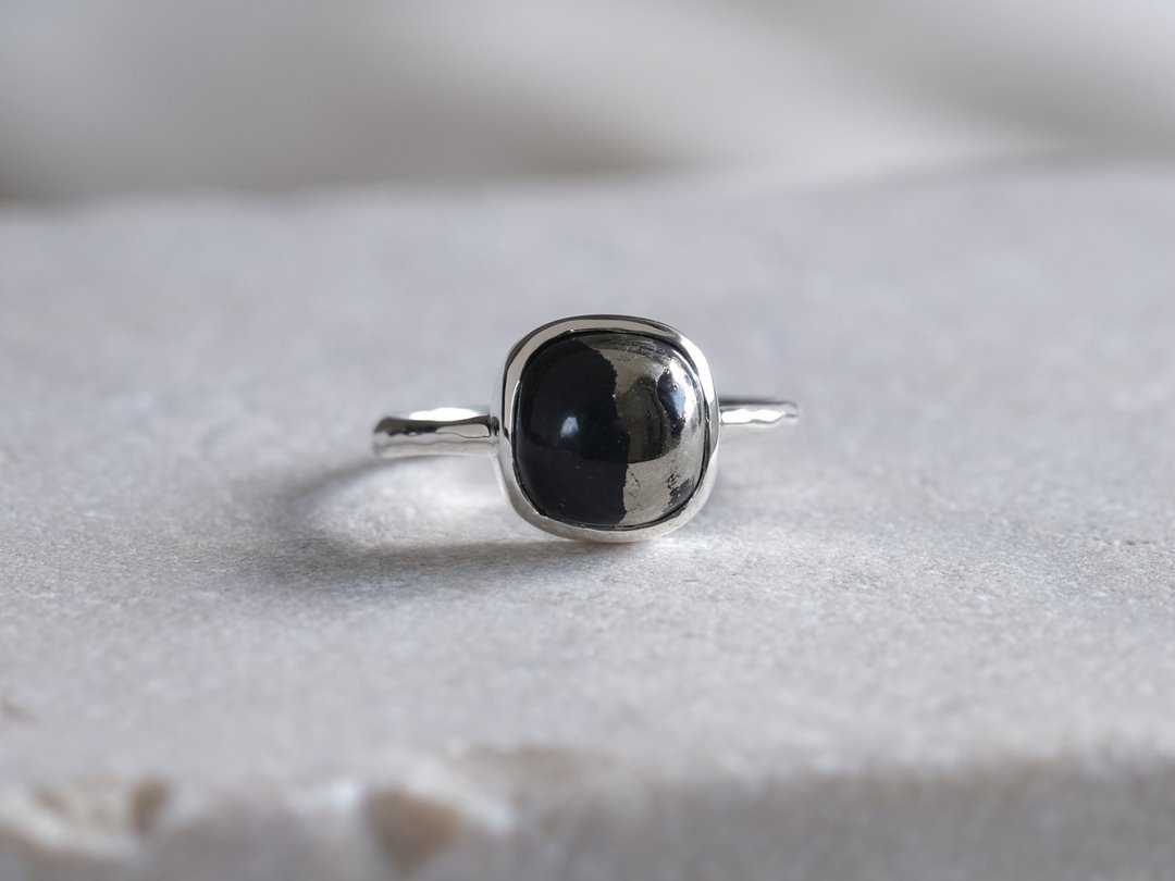 svart og pýrít ring 黄铁矿 天然石银戒指 silver925 黑 - 戒指 - 宝石 黑色