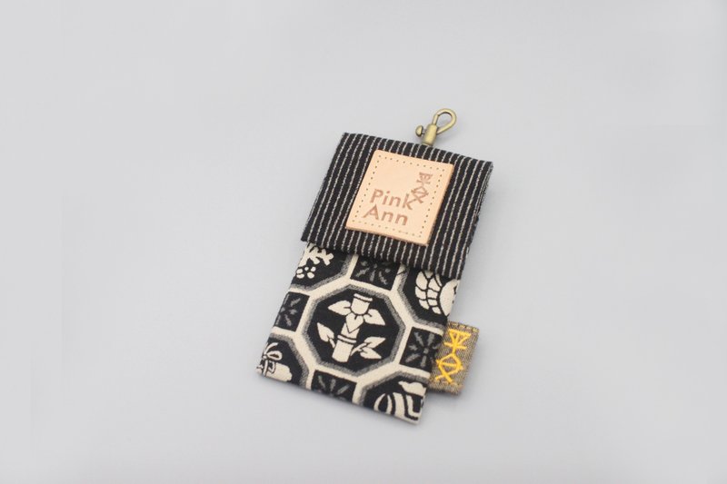 平安经典卡包-窗花吉祥图腾(黑),悠游卡包直接过卡 - 证件套/卡套 - 棉．麻 黑色