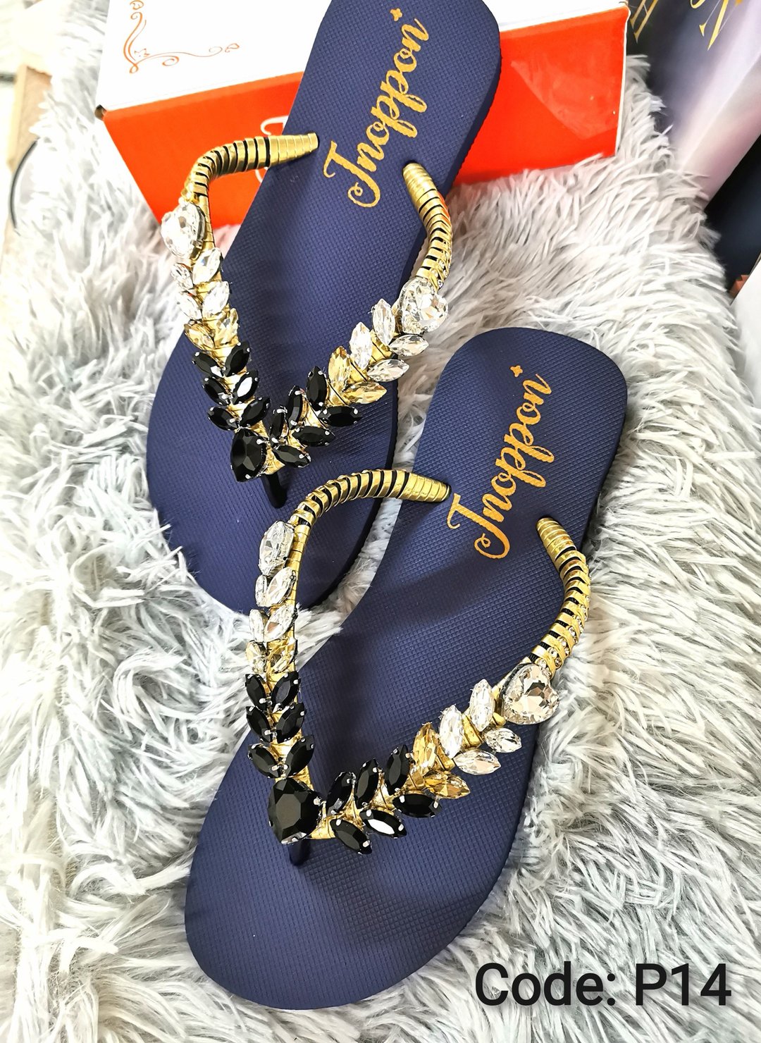 Jeweled Bling Flip Flops Bridal Blue flip flop Rhinestone Sandals Beach Sandals - 拖鞋 - 其他材质 蓝色