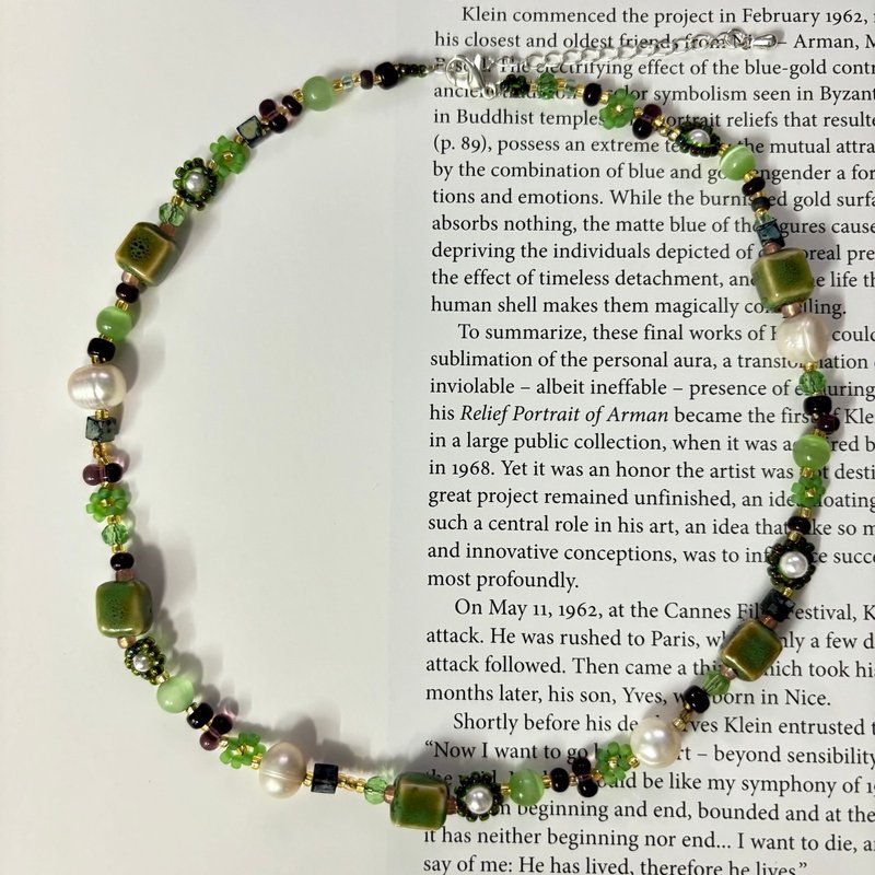 zi2.rennt串珠|Matcha Bread|手作項鍊 串珠項鍊 鎖骨鏈 - 项链 - 玻璃 绿色