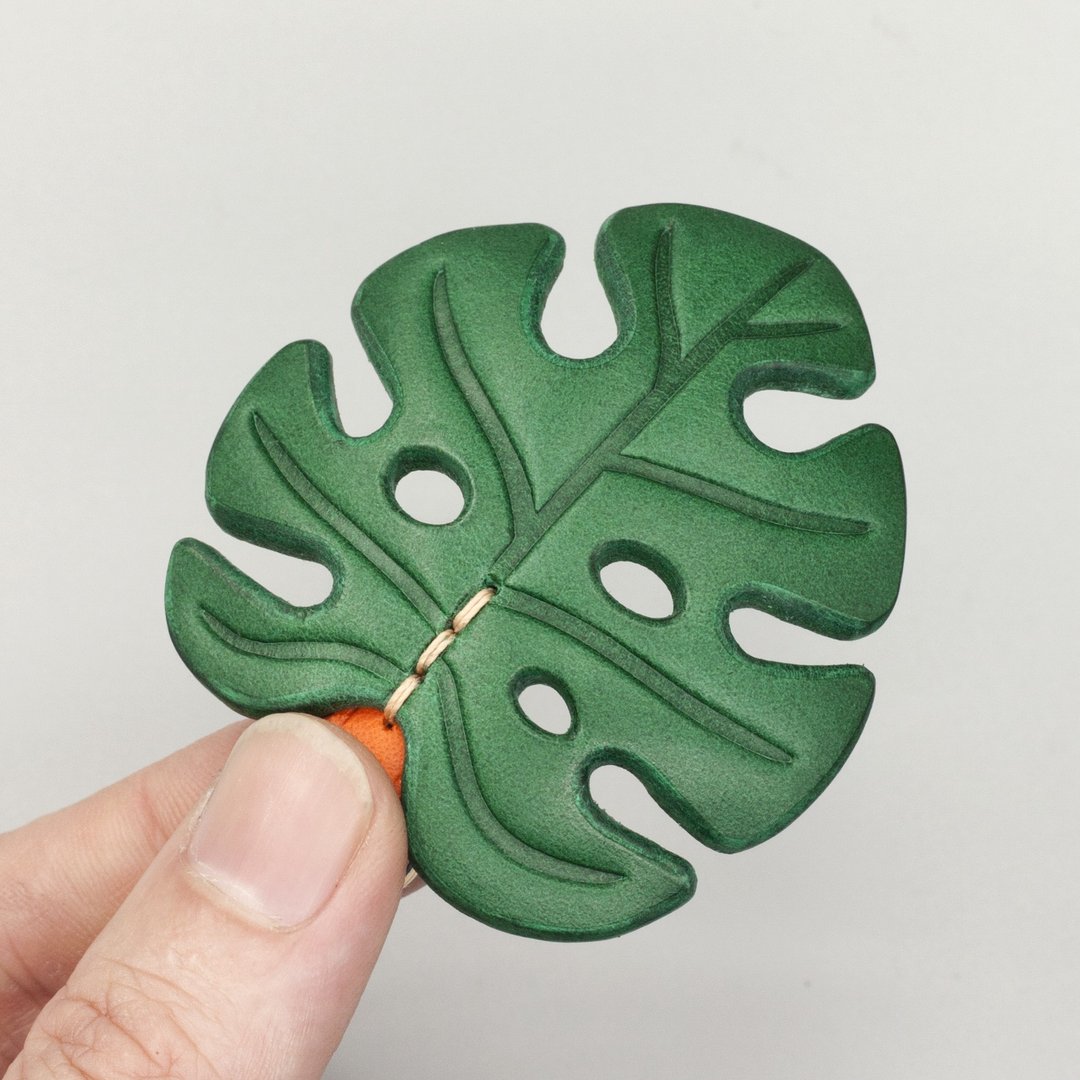 HANS - Monstera 龟背芋吊饰 - 钥匙链/钥匙包 - 真皮 多色