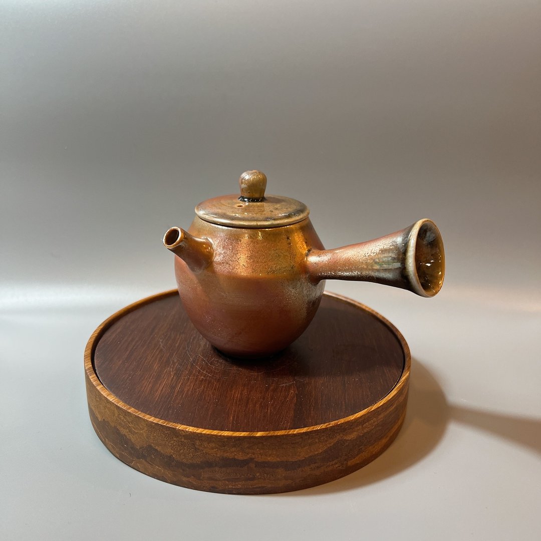 柴烧苹果金彩侧把茶壶 / 柴烧茶具  / 小平凡手作 - 茶具/茶杯 - 陶 
