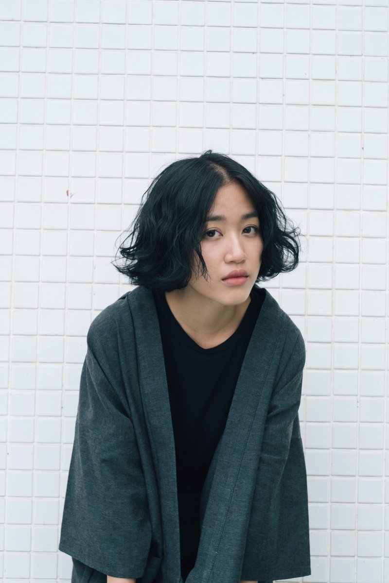 藏青色金边 - 女装休闲/机能外套 - 棉．麻 黑色