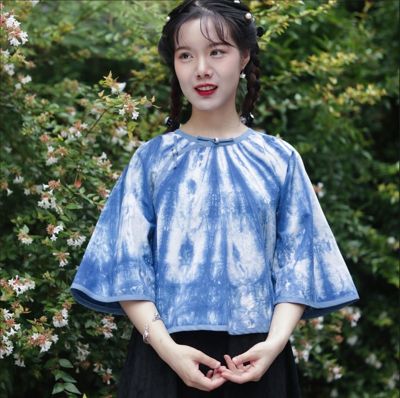 【蓝色西瓜】民国复古风 纯棉扎染无领中式倒大袖上衣 - 女装上衣 - 棉．麻 蓝色