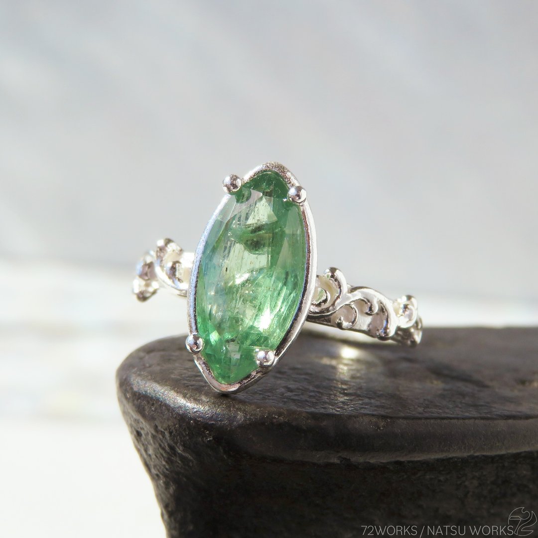 绿色蓝晶石 戒指 / Green Kyanite Ring () - 戒指 - 宝石 绿色