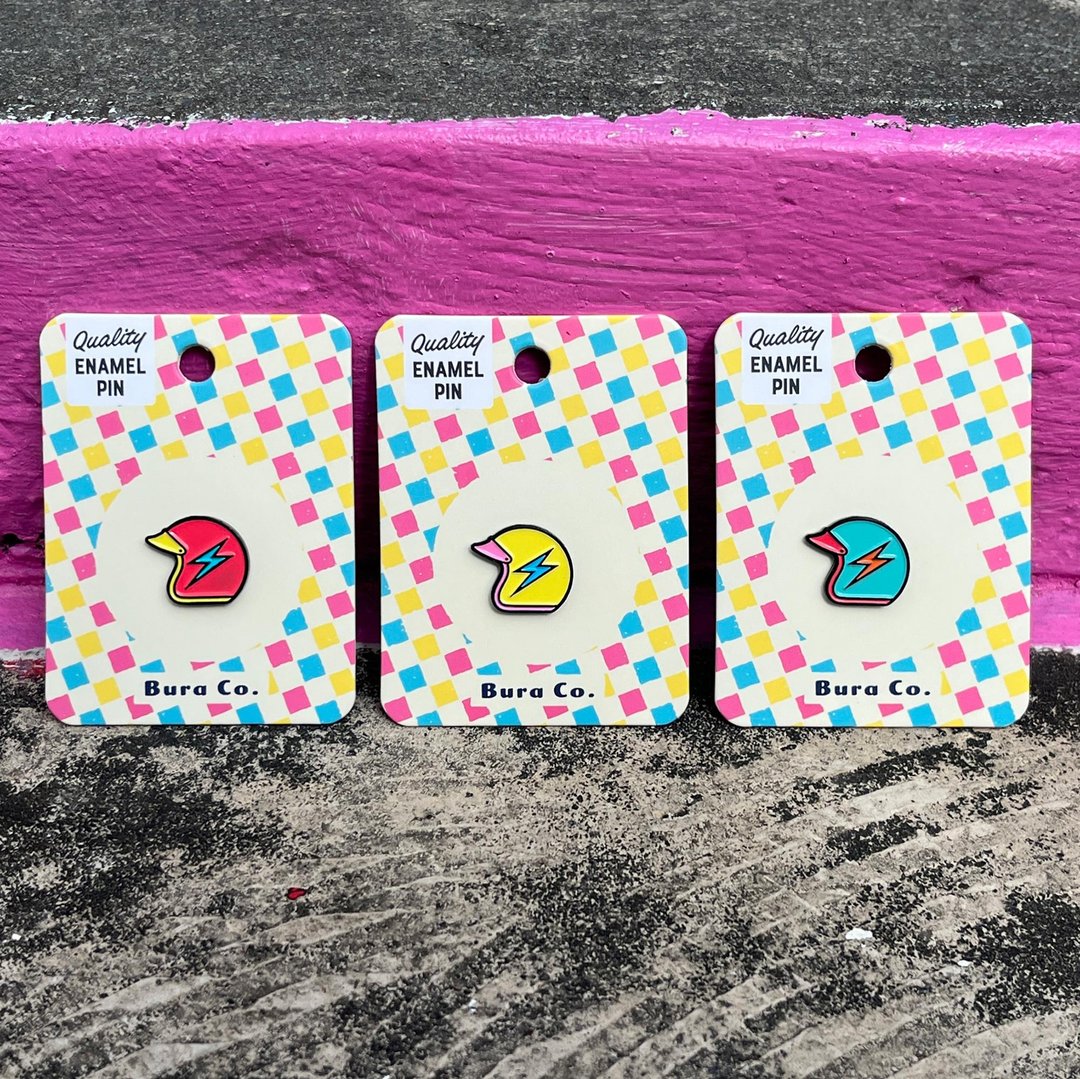 台湾复古闪电安全帽珐琅徽章三入组 Lightning Helmet Pack BURA - 胸针 - 其他材质 