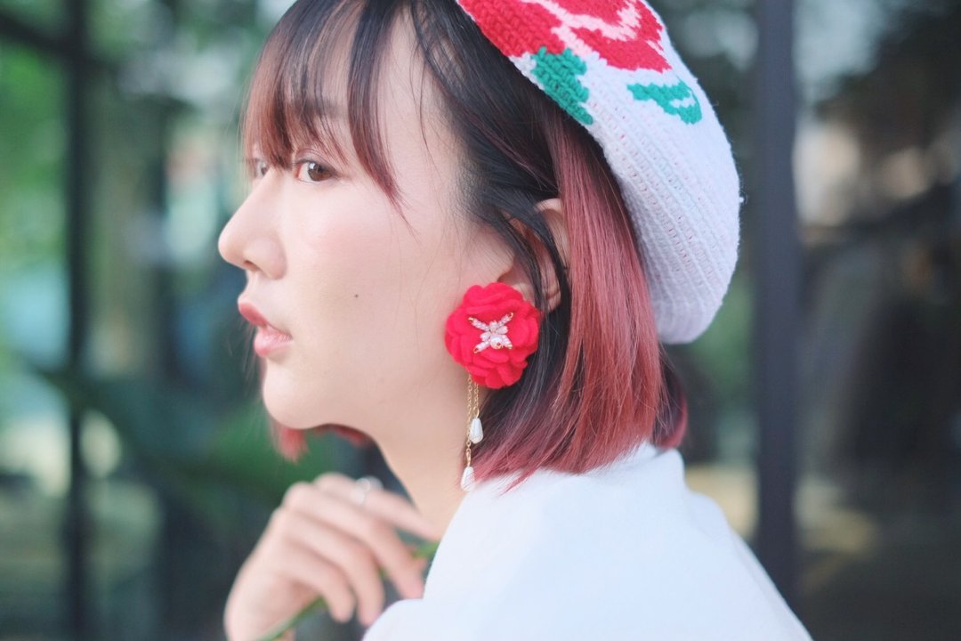 Ume earrings - 耳环/耳夹 - 聚酯纤维 红色