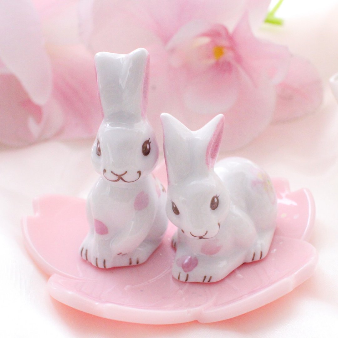 Rabbit riding a cherry tree ~Pottery zodiac figurine [2023 Year of the Rabbit ver]~ - 玩偶/公仔 - 陶 粉红色