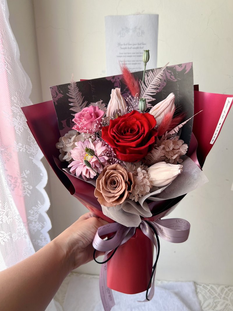 【情人节花束】flower-of-life 微光相恋 厄瓜多尔尔永生玫瑰花束 - 干燥花/捧花 - 植物．花 红色