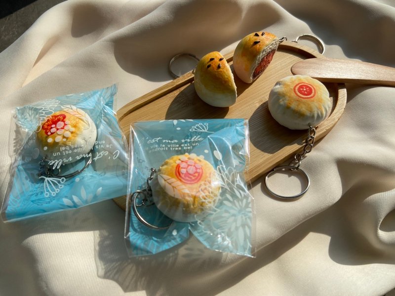 手做月饼绿豆椪/蛋黄酥挂饰 - 钥匙链/钥匙包 - 粘土 橘色