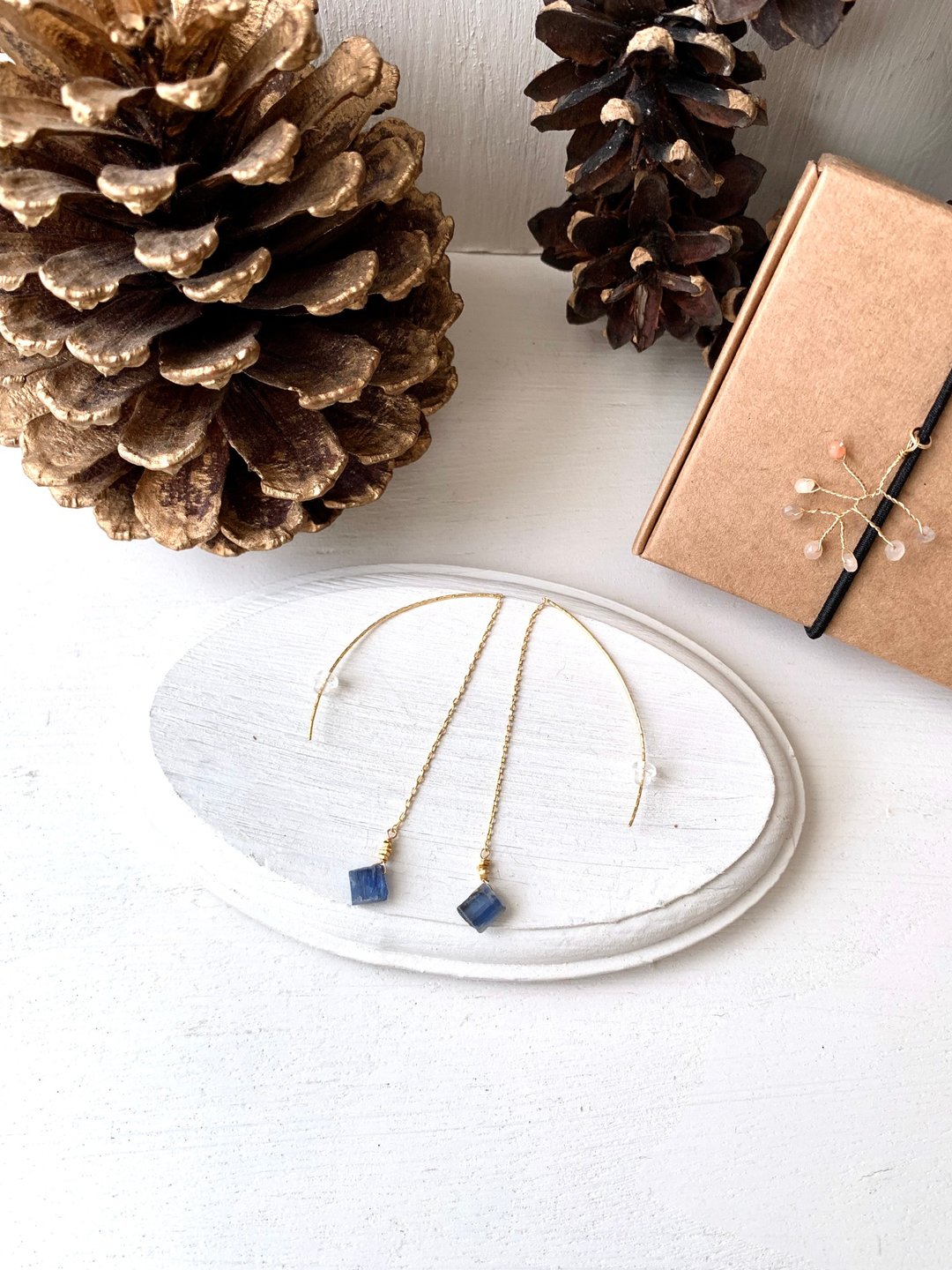 Kyanite chain earring - 耳环/耳夹 - 半宝石 蓝色