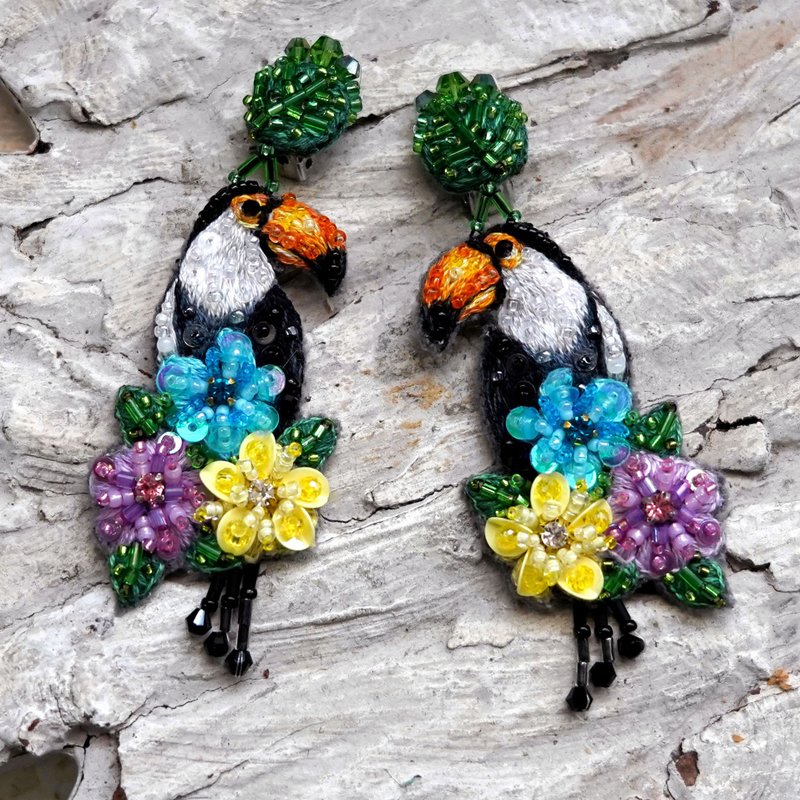 法式手工刺绣巴洛克风格黑白大嘴鸟耳环 - 俄罗斯制造 - 耳环/耳夹 - 其他材质 多色