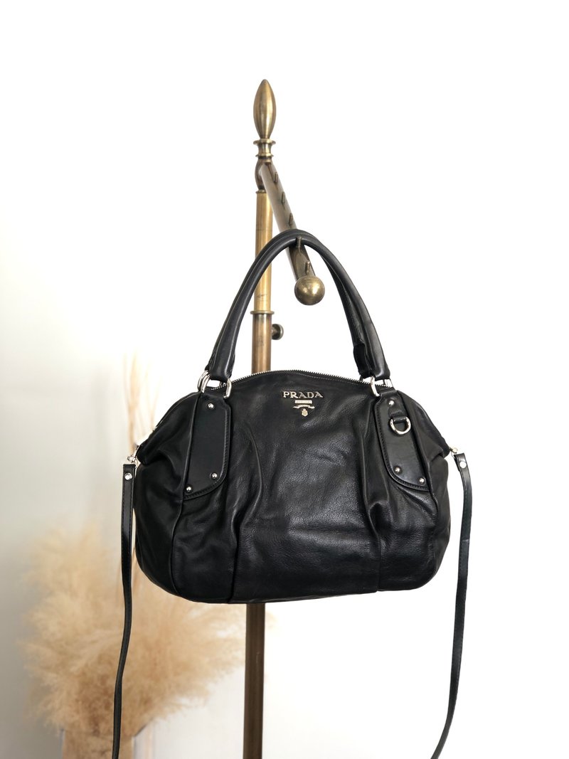 【 日本直送 名牌中古包 】PRADA 普拉达 侧背包 黑色 标志 皮革 2way 圆形 vintage 精品 28pkhx - 侧背包/斜挎包 - 真皮 黑色