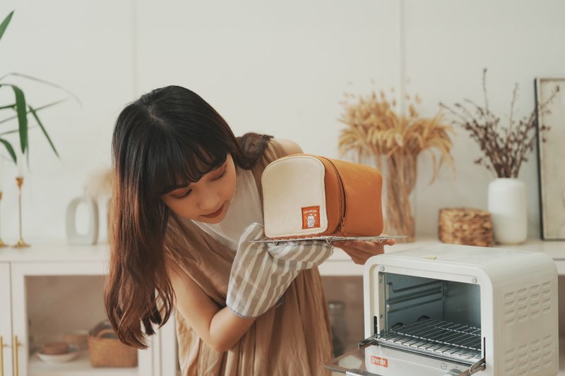 厌世猫吐司工房 超软熟 大吐司旅行收纳包 - 化妆包/杂物包 - 其他材质 咖啡色