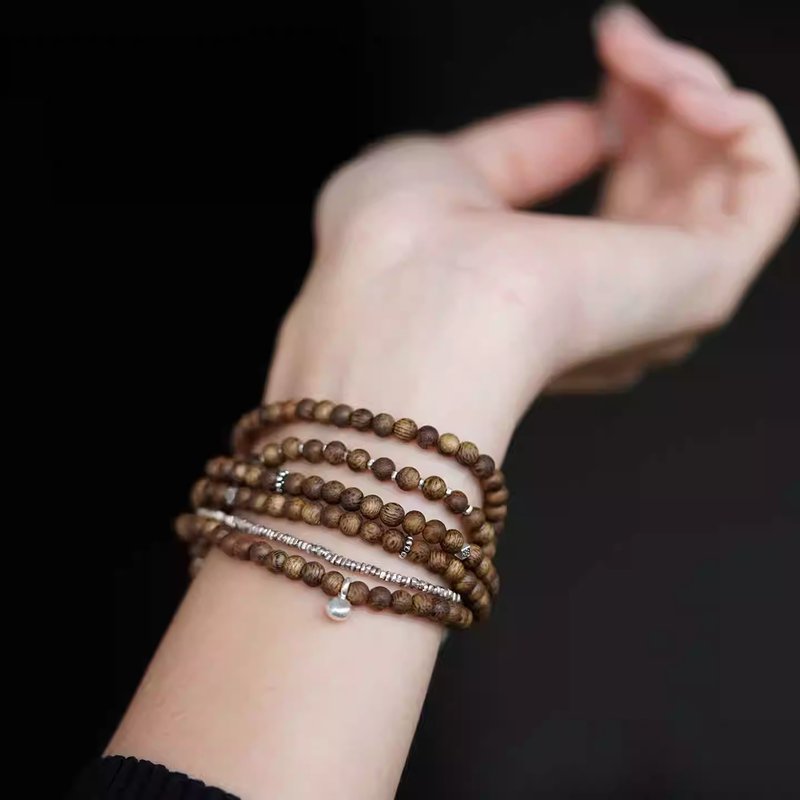 沉香6层手链 未时原创莺歌绿奇楠沉香925银泰银叠戴手串珠女中式 - 手链/手环 - 木头 多色