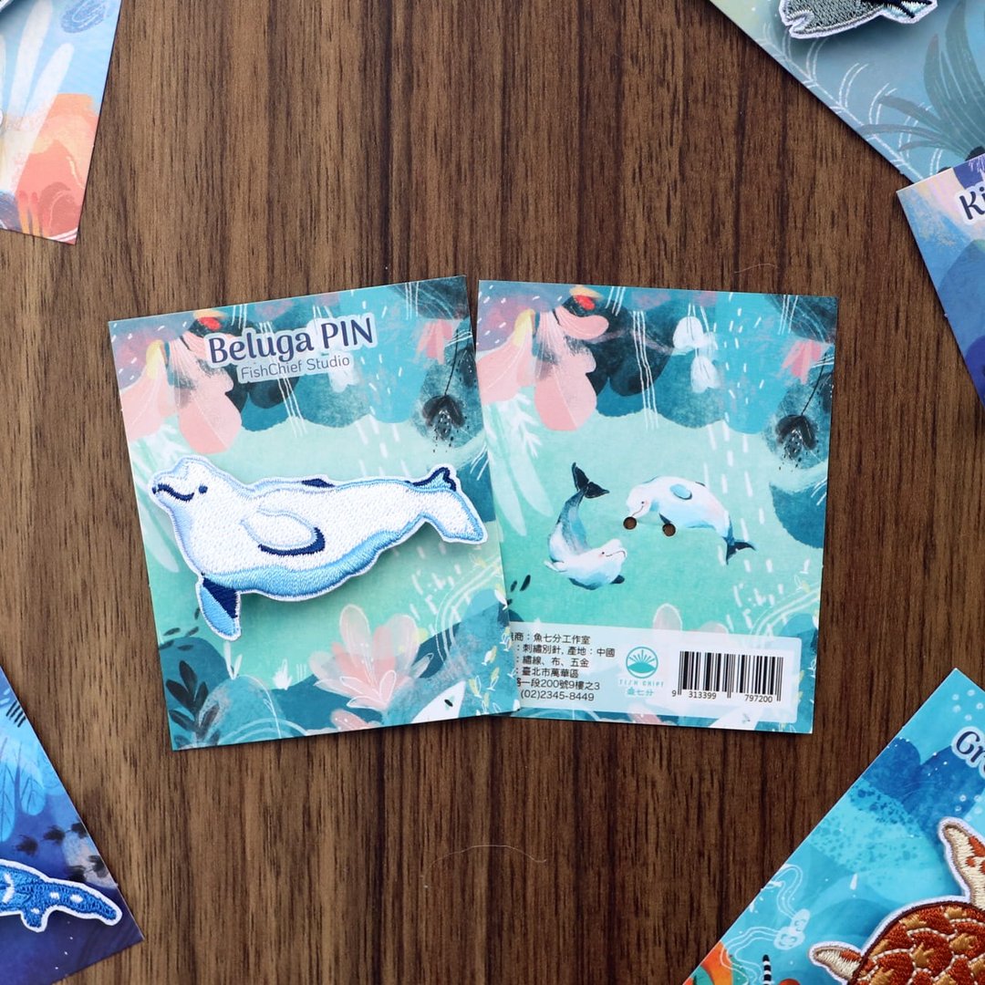 小白鲸刺绣别针 - 徽章/别针 - 棉 