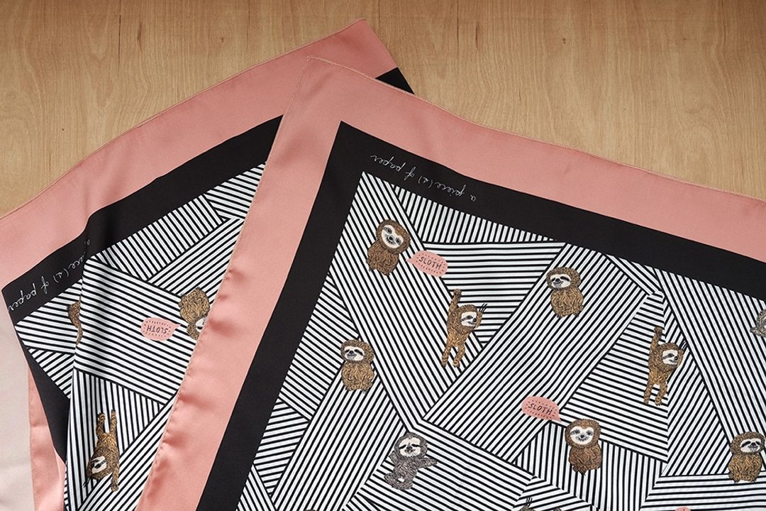 SCARF : Lazy Sloth - 丝巾 - 聚酯纤维 粉红色