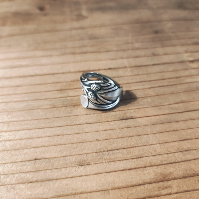 简约设计亦显厚实型格。日本古董银汤匙改造戒指_849 Vintage Retro - 戒指 - 纯银 银色