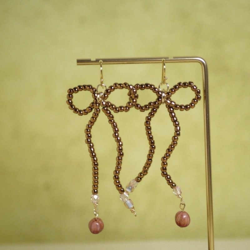 新品 金铜色蝴蝶结玻璃珠耳环 日系垂吊款 - 耳环/耳夹 - 玻璃 卡其色