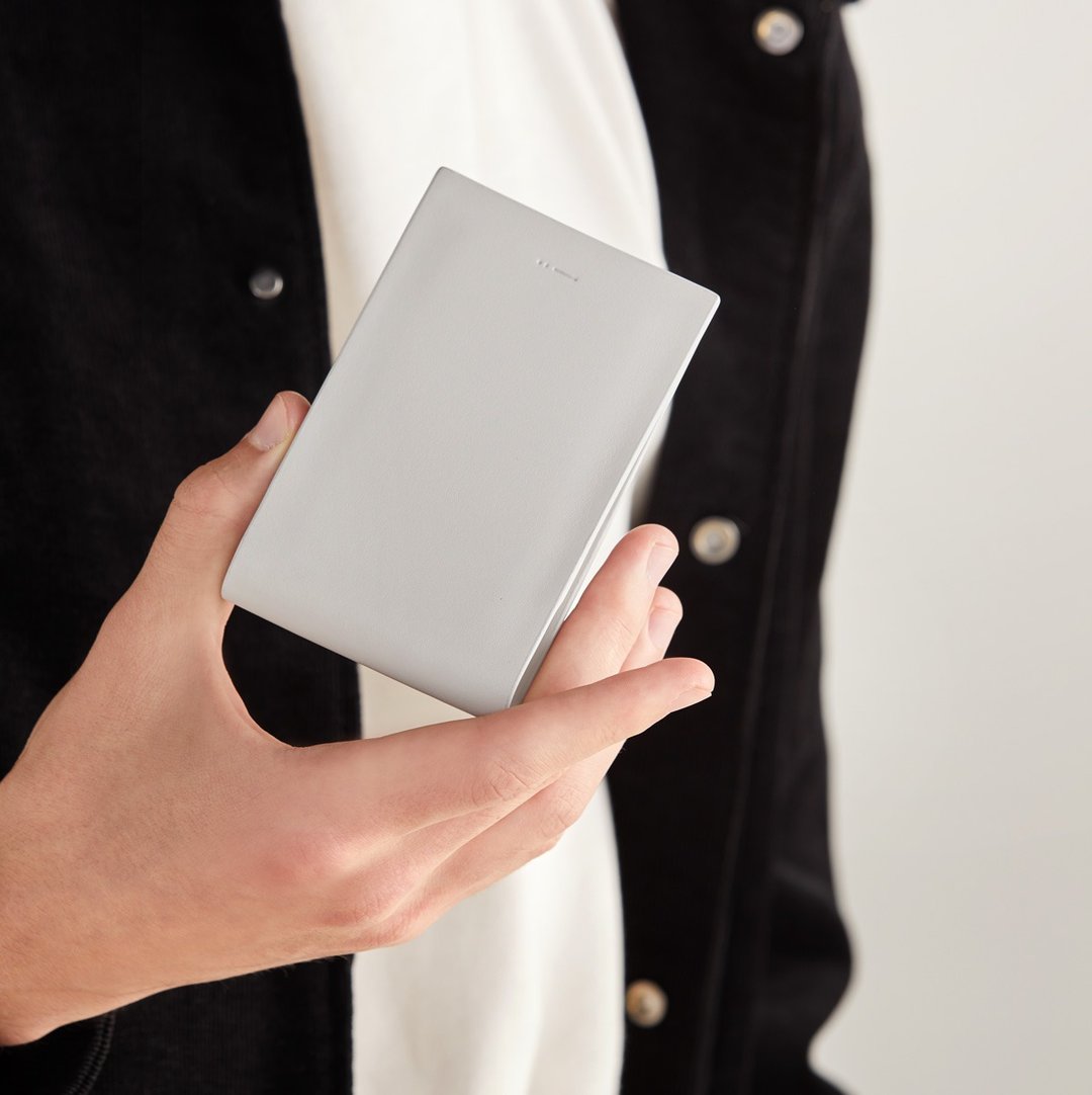 DA19 口袋短夹 – 浅灰色 (极简皮革配件) - 皮夹/钱包 - 真皮 灰色