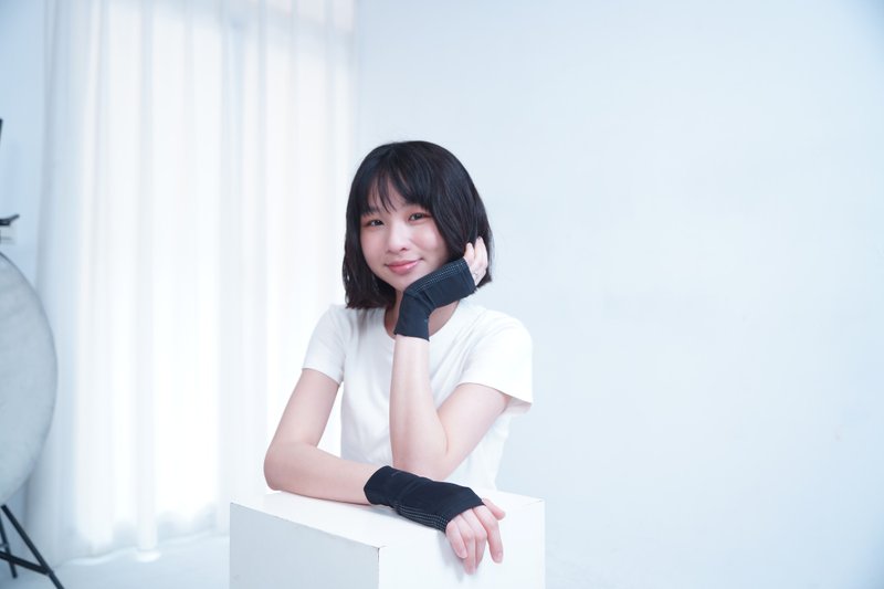 MEGA COOUV防晒冰感止滑半掌手套 手掌手套 UV-001 - 手套 - 其他人造纤维 